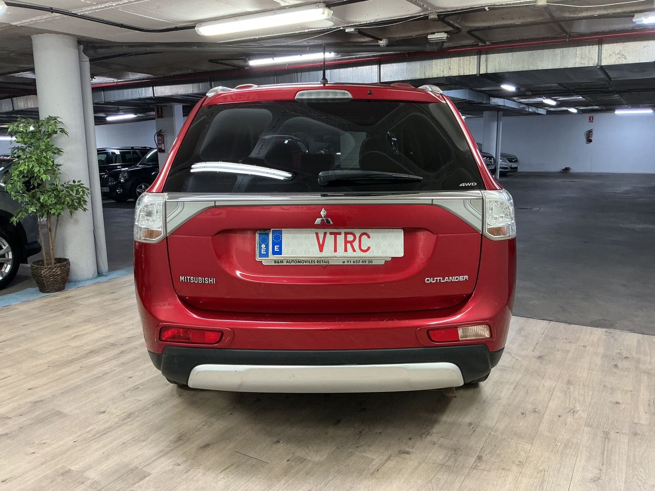 Mitsubishi Outlander 220 DID Kaiteki Auto 4WD  - Foto 32