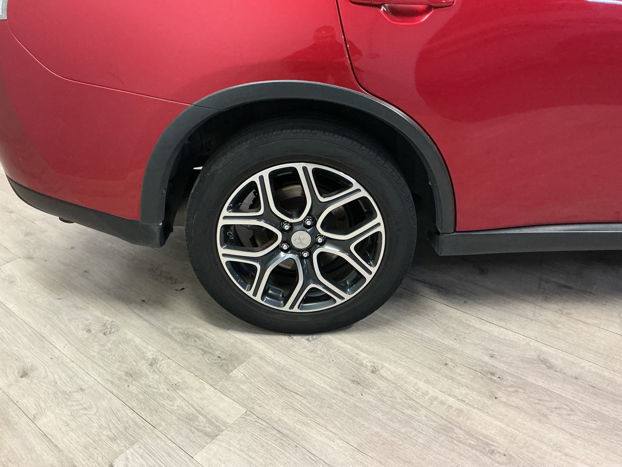 Mitsubishi Outlander 220 DID Kaiteki Auto 4WD  - Foto 7