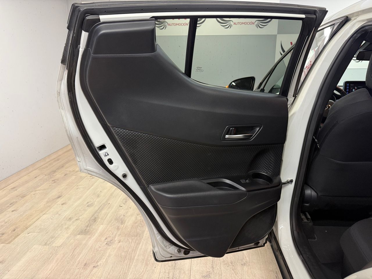 Toyota C-HR 2.0 180H Advance  - Foto 20