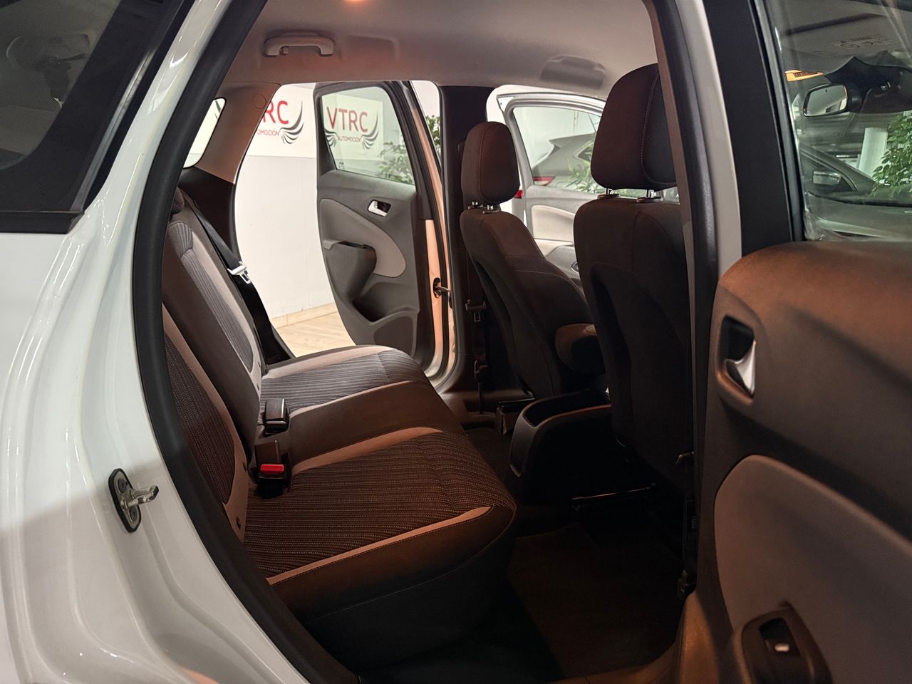 Opel Crossland X 1.2T S&S DESIGN LINE - 120 ANIVERSARIO x - Foto 14