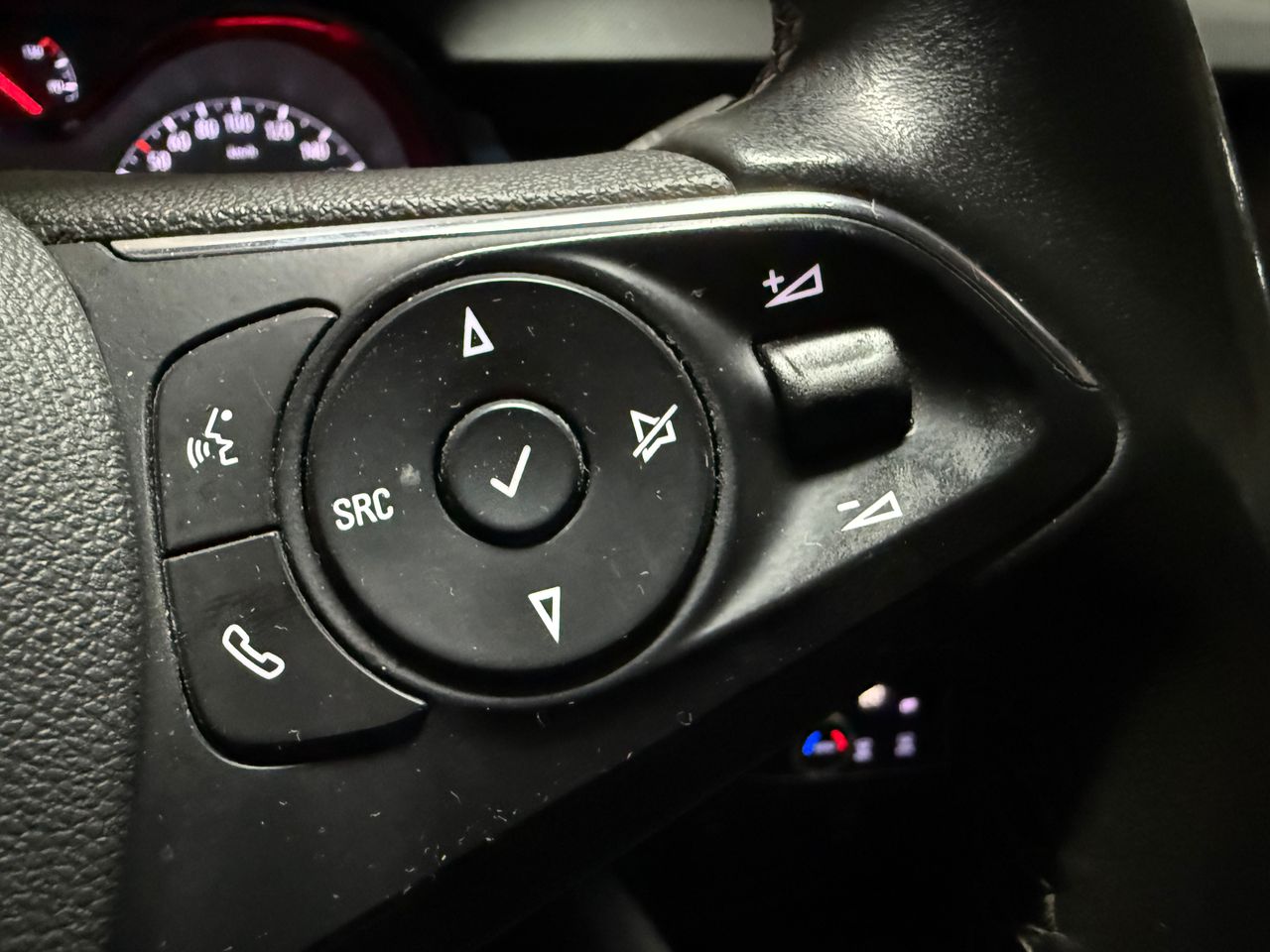 Opel Crossland X 1.2T S&S DESIGN LINE - 120 ANIVERSARIO x - Foto 22