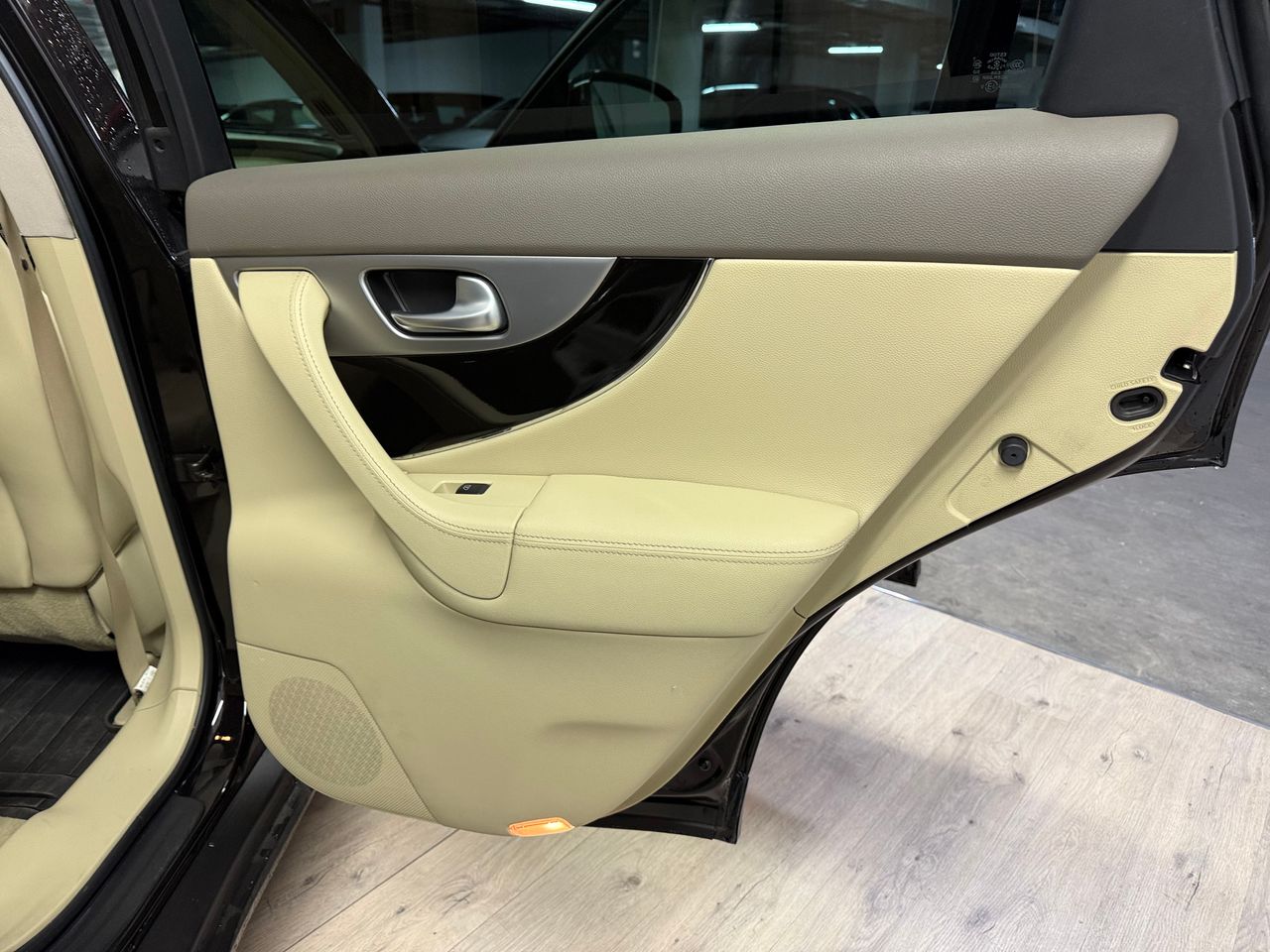 Infiniti FX 30D s  - Foto 8