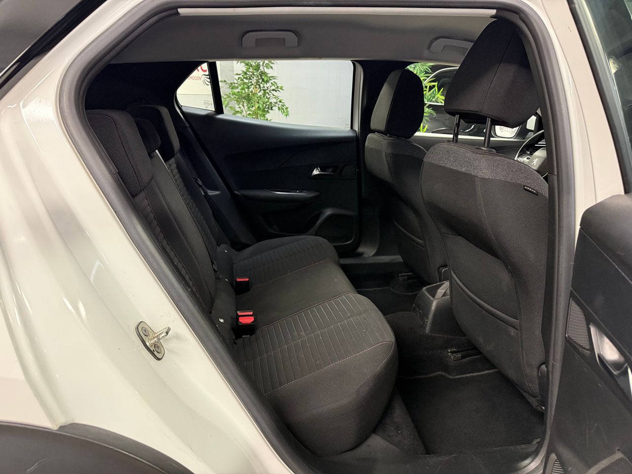 Peugeot 2008 Hdi  - Foto 10