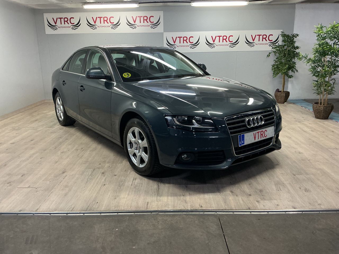 audi a4 2008 /