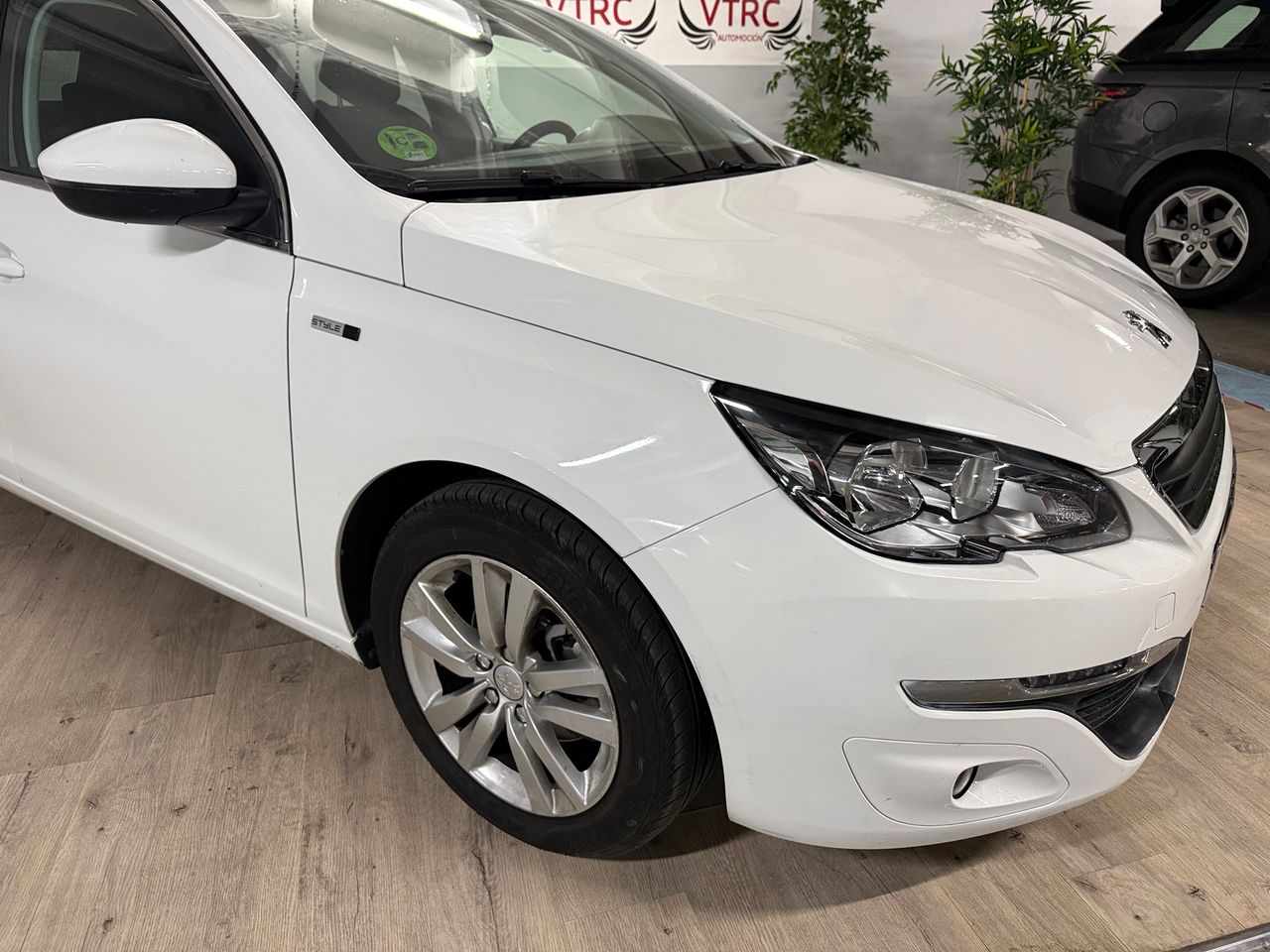 Peugeot 308 1.2 l  - Foto 4