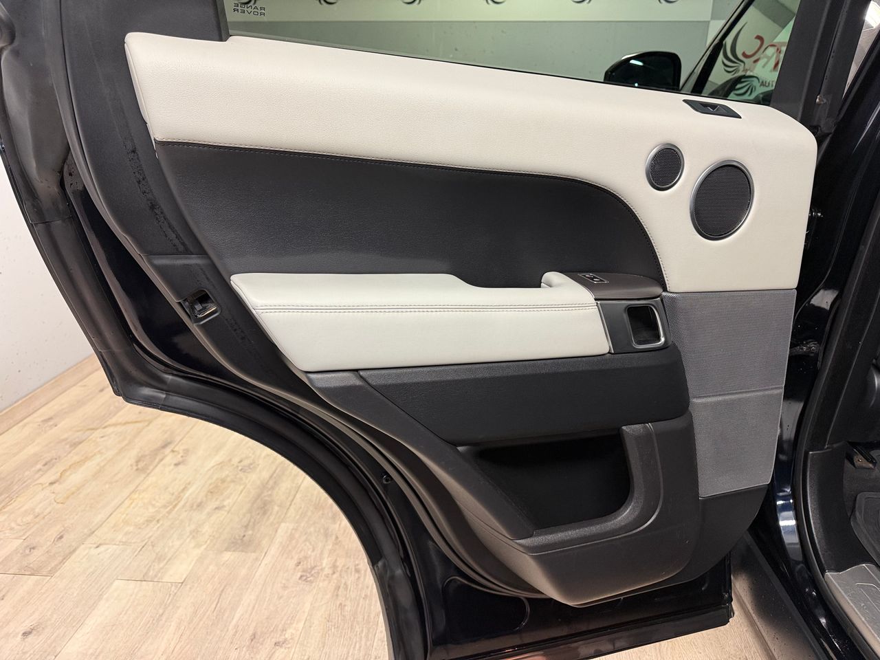 Land-Rover Range Rover Sport 3.0 SDV6 Hybrid HSE  - Foto 30