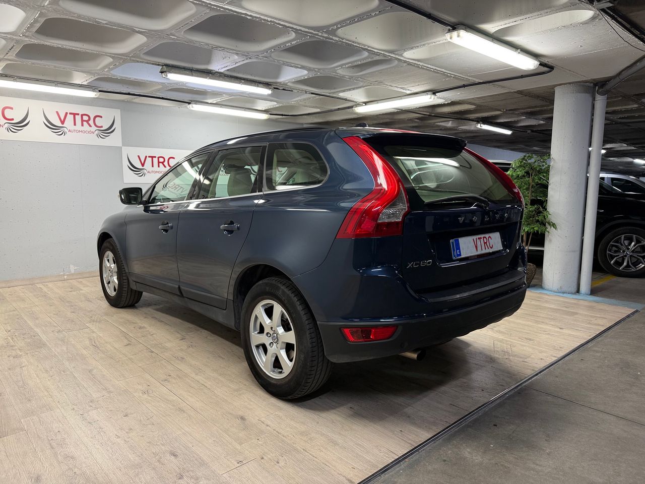 Volvo XC60 D3  MOMENTUM  - Foto 4