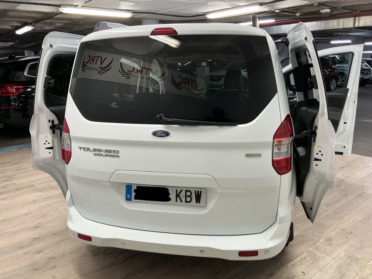 Ford Tourneo Courier 1.0 EcoBoost Sport  - Foto 17