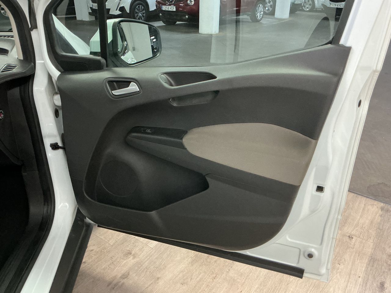 Ford Tourneo Courier 1.0 EcoBoost Sport  - Foto 14