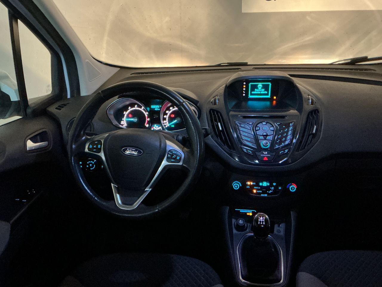 Ford Tourneo Courier 1.0 EcoBoost Sport  - Foto 30