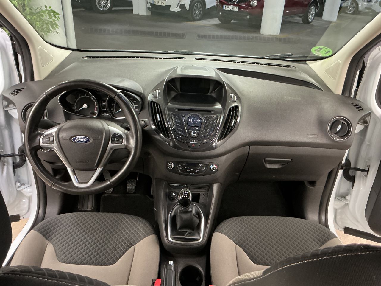 Ford Tourneo Courier 1.0 EcoBoost Sport  - Foto 3