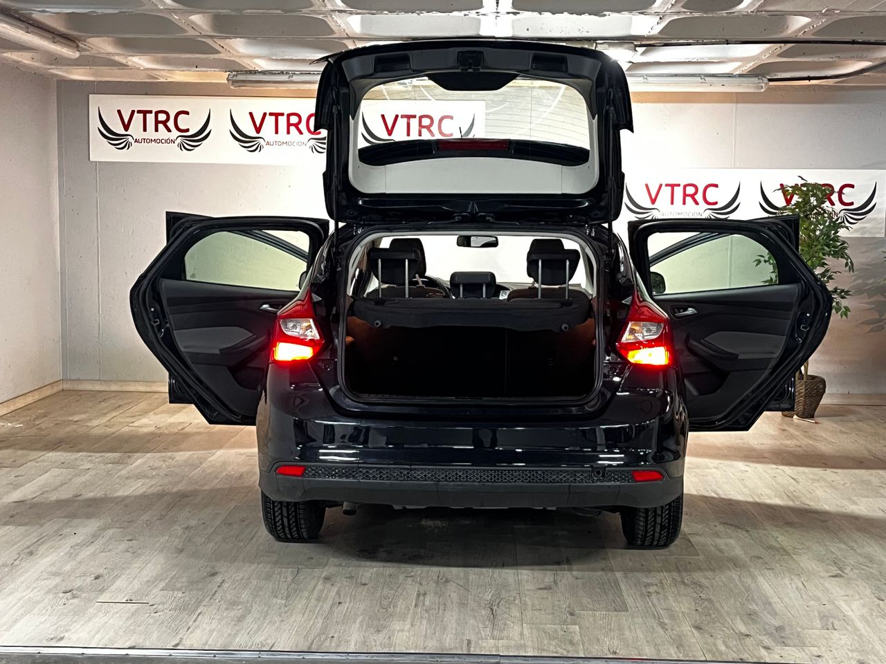 Ford Focus Berlina Sport 1.0 EcoBoost  Auto-Start-Stop 125 CV - Foto 20