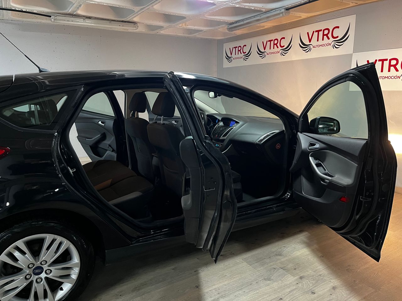Ford Focus Berlina Sport 1.0 EcoBoost  Auto-Start-Stop 125 CV - Foto 19