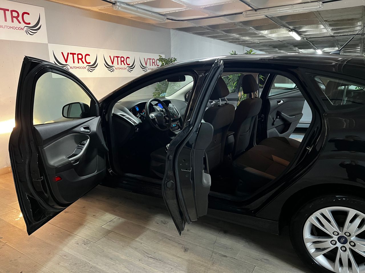 Ford Focus Berlina Sport 1.0 EcoBoost  Auto-Start-Stop 125 CV - Foto 18