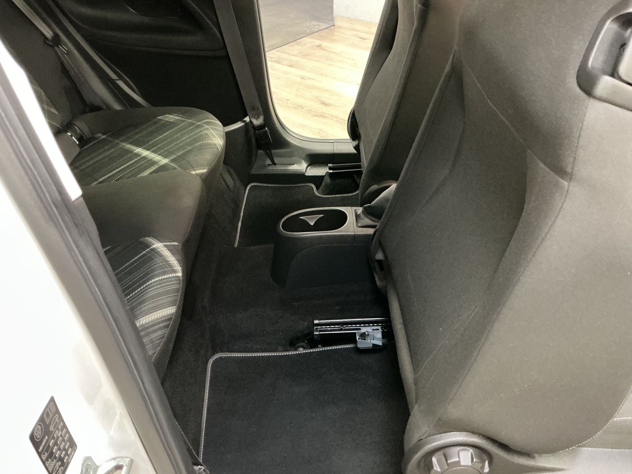 Opel Corsa 3p Selective 1.4 66 kW (90 CV) - Foto 6