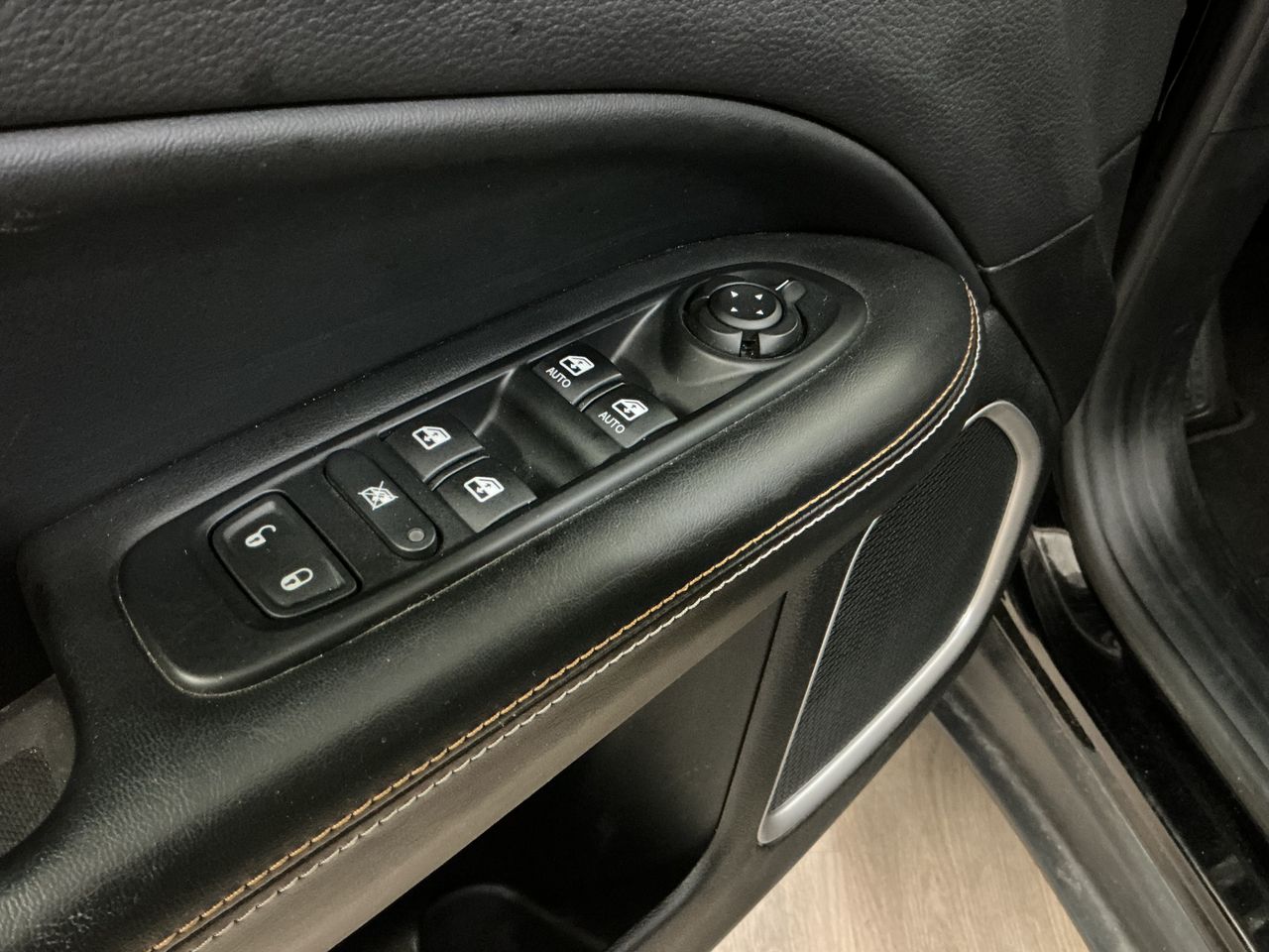 Jeep Compass Sport 1.4 MultiAir 103 kW (140 CV) 4x2 - Foto 17