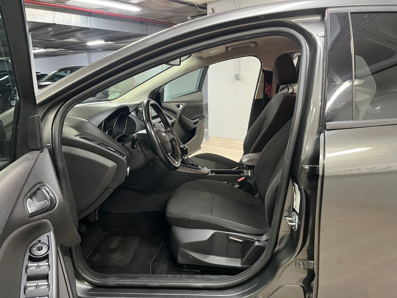 Ford Focus Berlina Sport 1.0 EcoBoost 125 CV Auto-Start-Stop - Foto 19