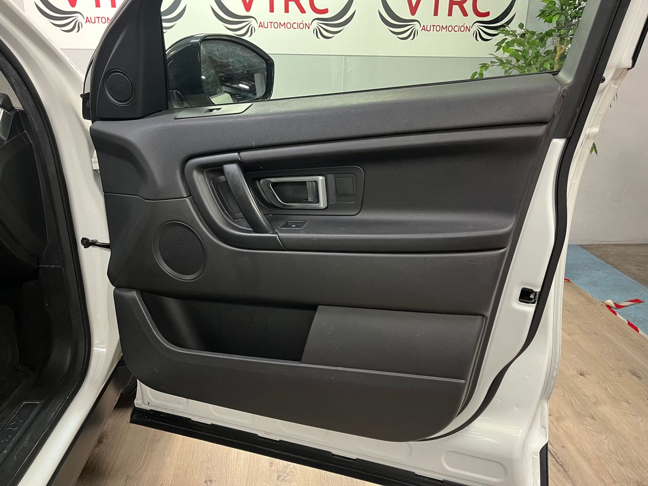 Land-Rover Discovery Sport HSE - Foto 26