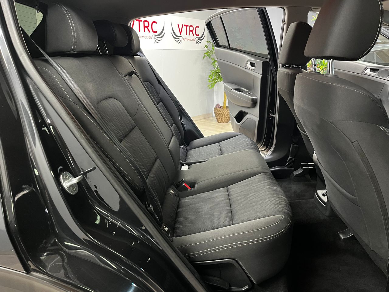 Kia Sportage 1.7 CRDi x-Tech 4x2 85 kW (115 CV) - Foto 25