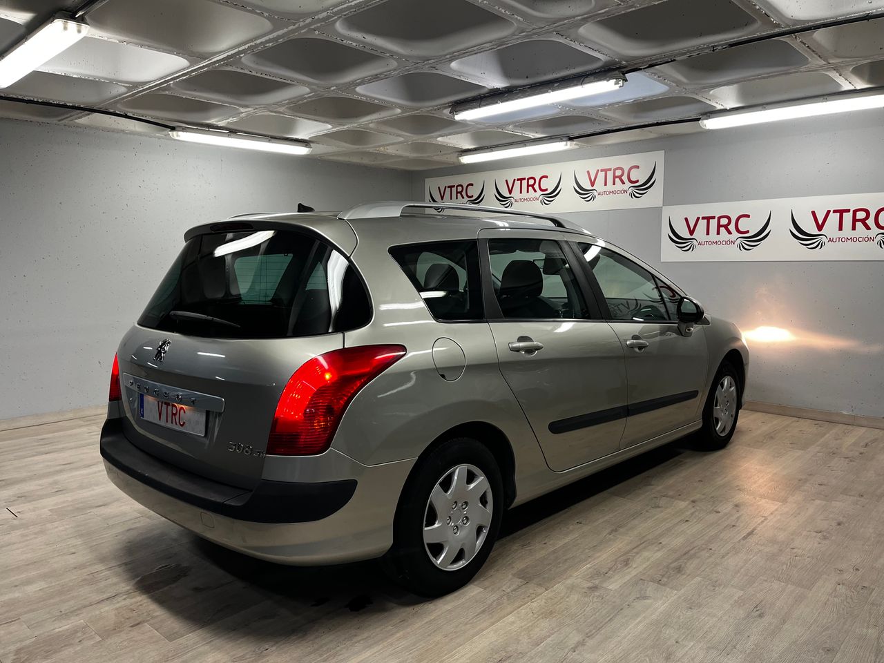 Peugeot 308 SW Confort 1.6 VTi 120 - Foto 28