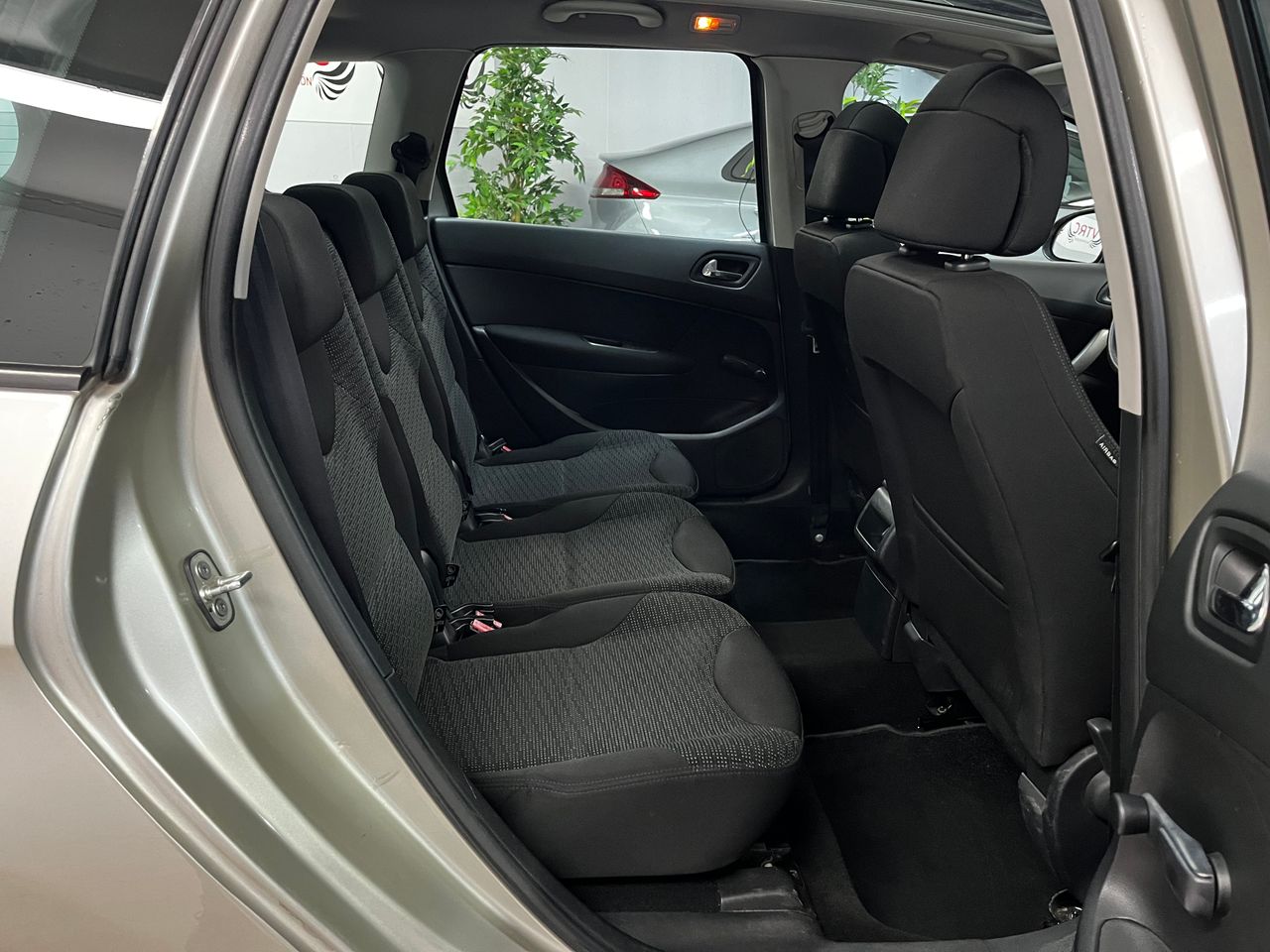 Peugeot 308 SW Confort 1.6 VTi 120 - Foto 11