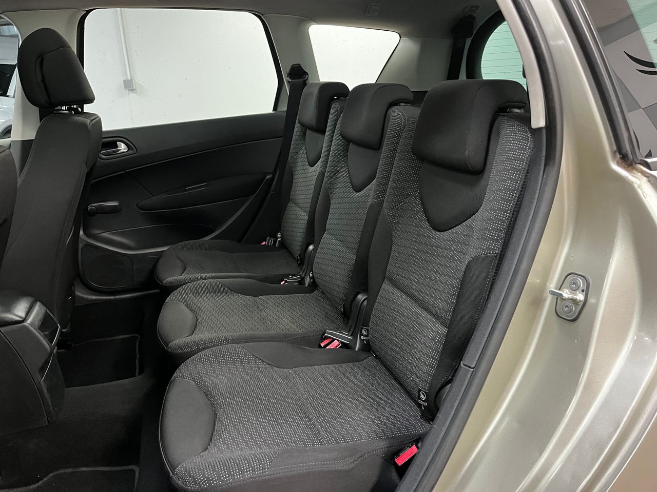 Peugeot 308 SW Confort 1.6 VTi 120 - Foto 16