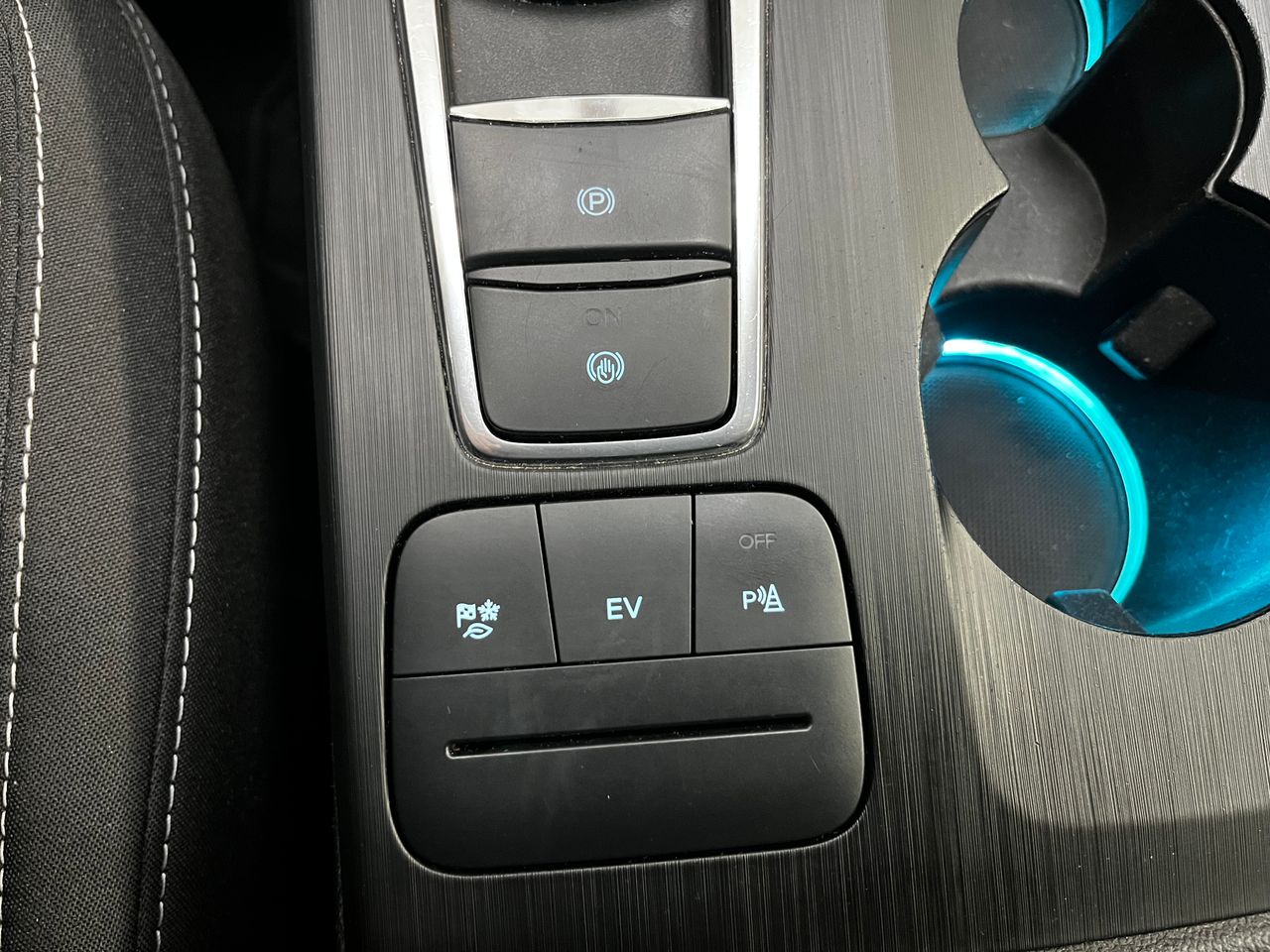 Ford Kuga Titanium 2.5 FHEV 140 kW (190 CV) - Foto 30