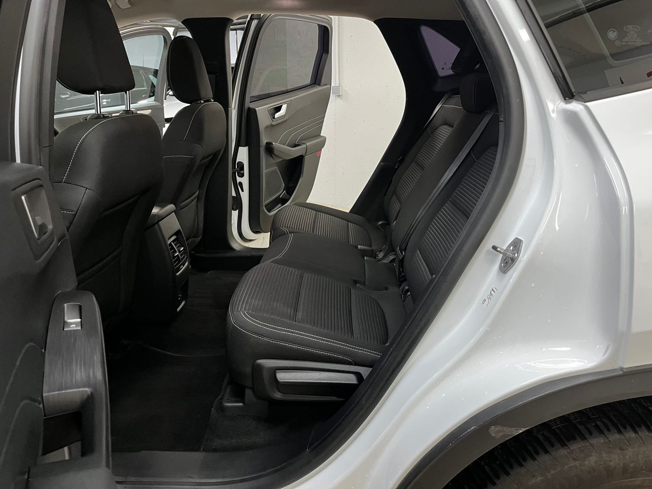 Ford Kuga Titanium 2.5 FHEV 140 kW (190 CV) - Foto 17