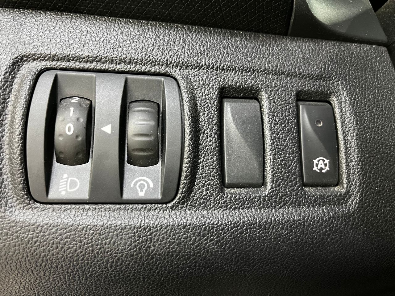 Renault Clio Limited Energy TCe 66 kW (90 CV) - Foto 30