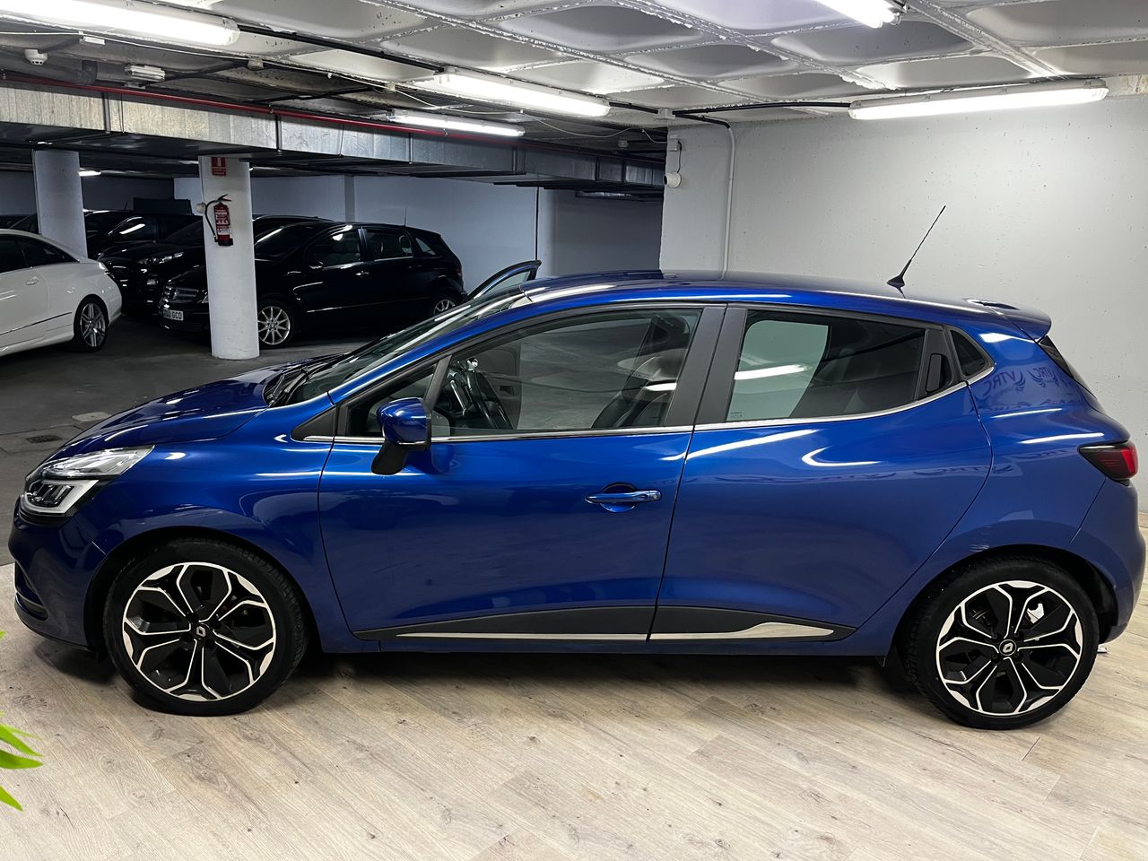 Renault Clio Limited Energy TCe 66 kW (90 CV) - Foto 20