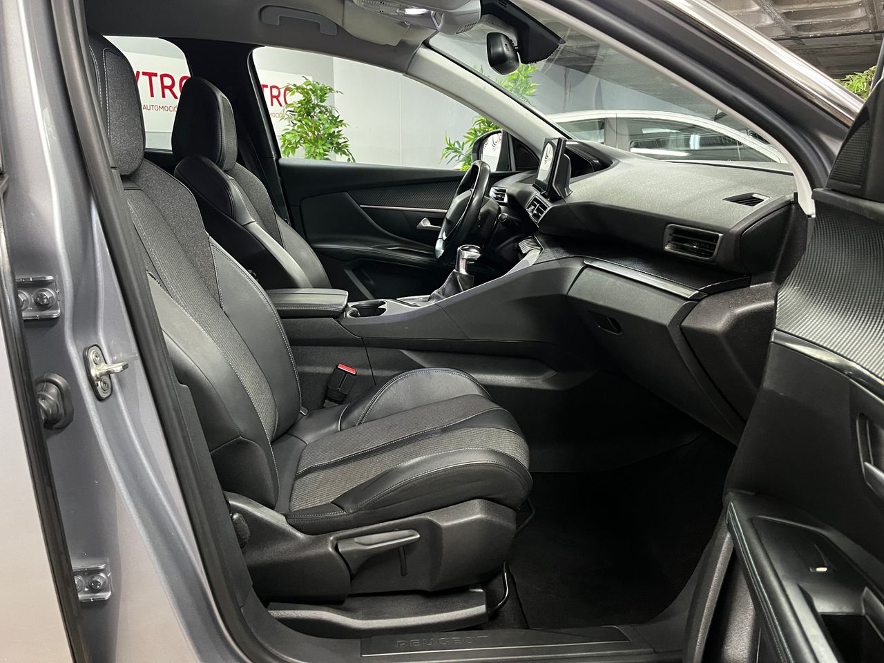 Peugeot 5008 Allure BlueHDi 130 S&S - Foto 6