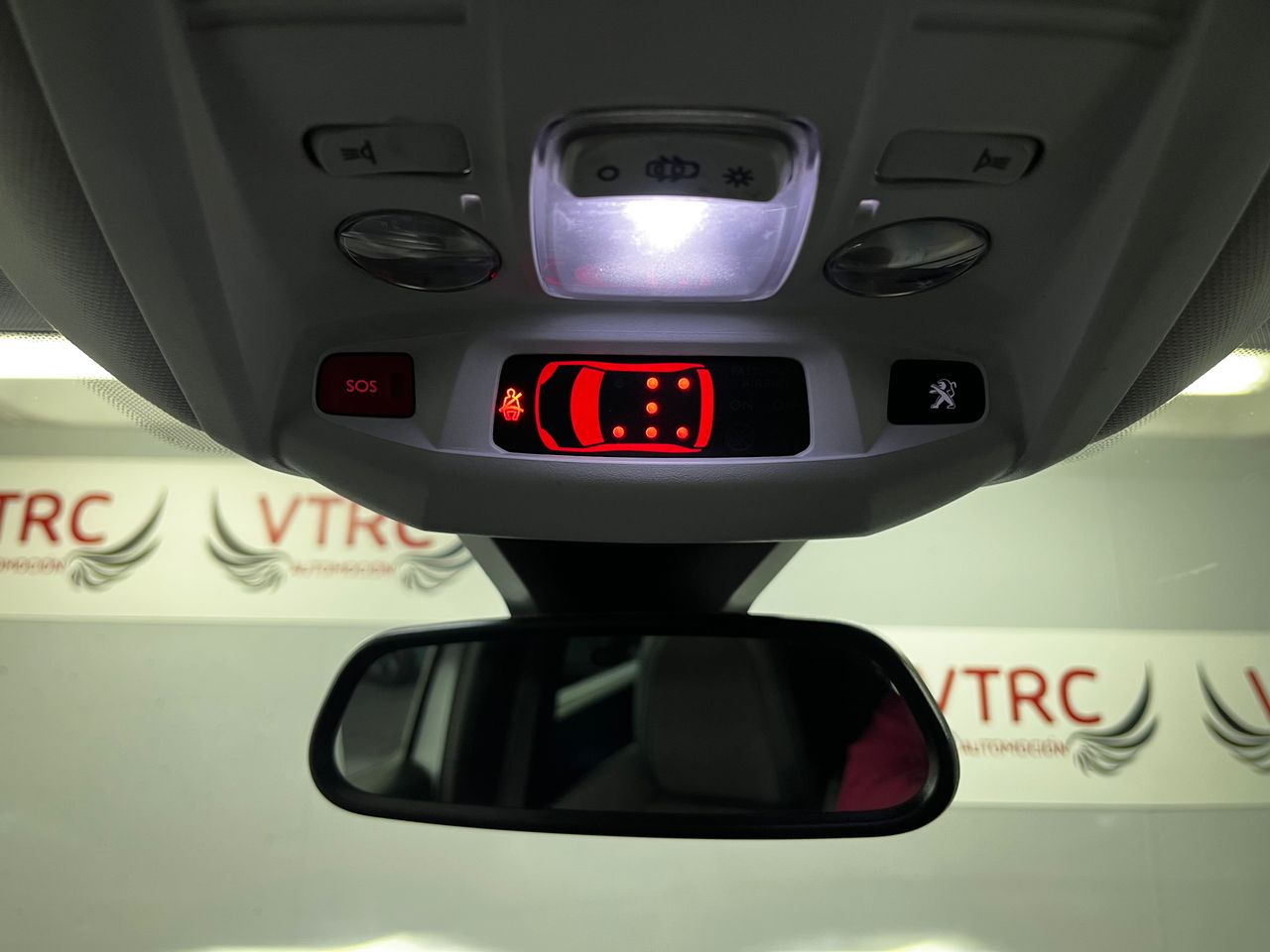 Peugeot 5008 Allure BlueHDi 130 S&S - Foto 37