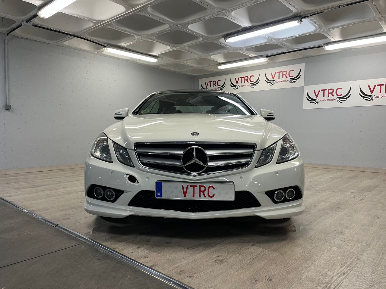 Mercedes Clase E E 250 CDI BlueEFFICIENCY Coupé Aut. - Foto 4