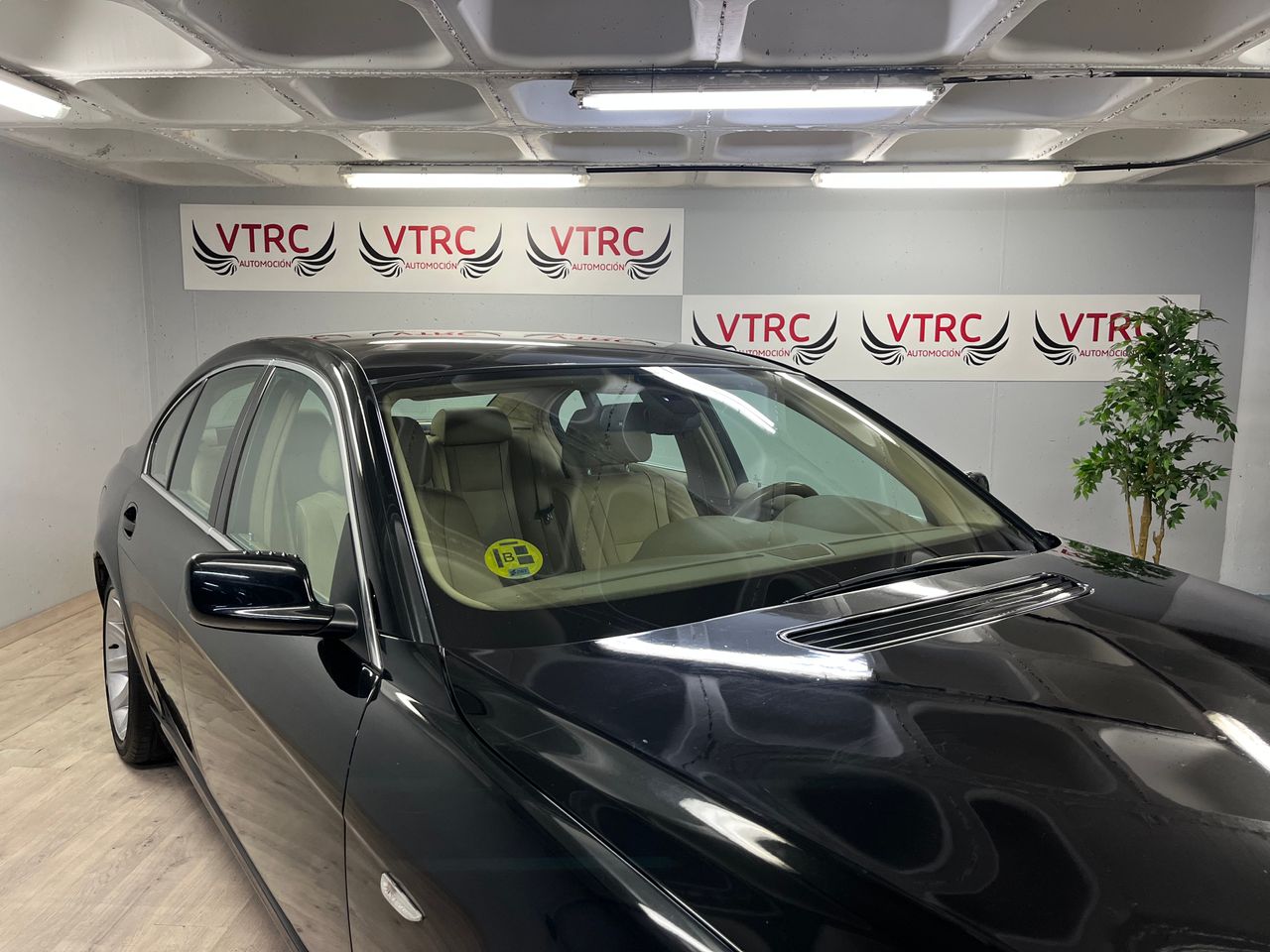 BMW Serie 7 730d - Foto 13