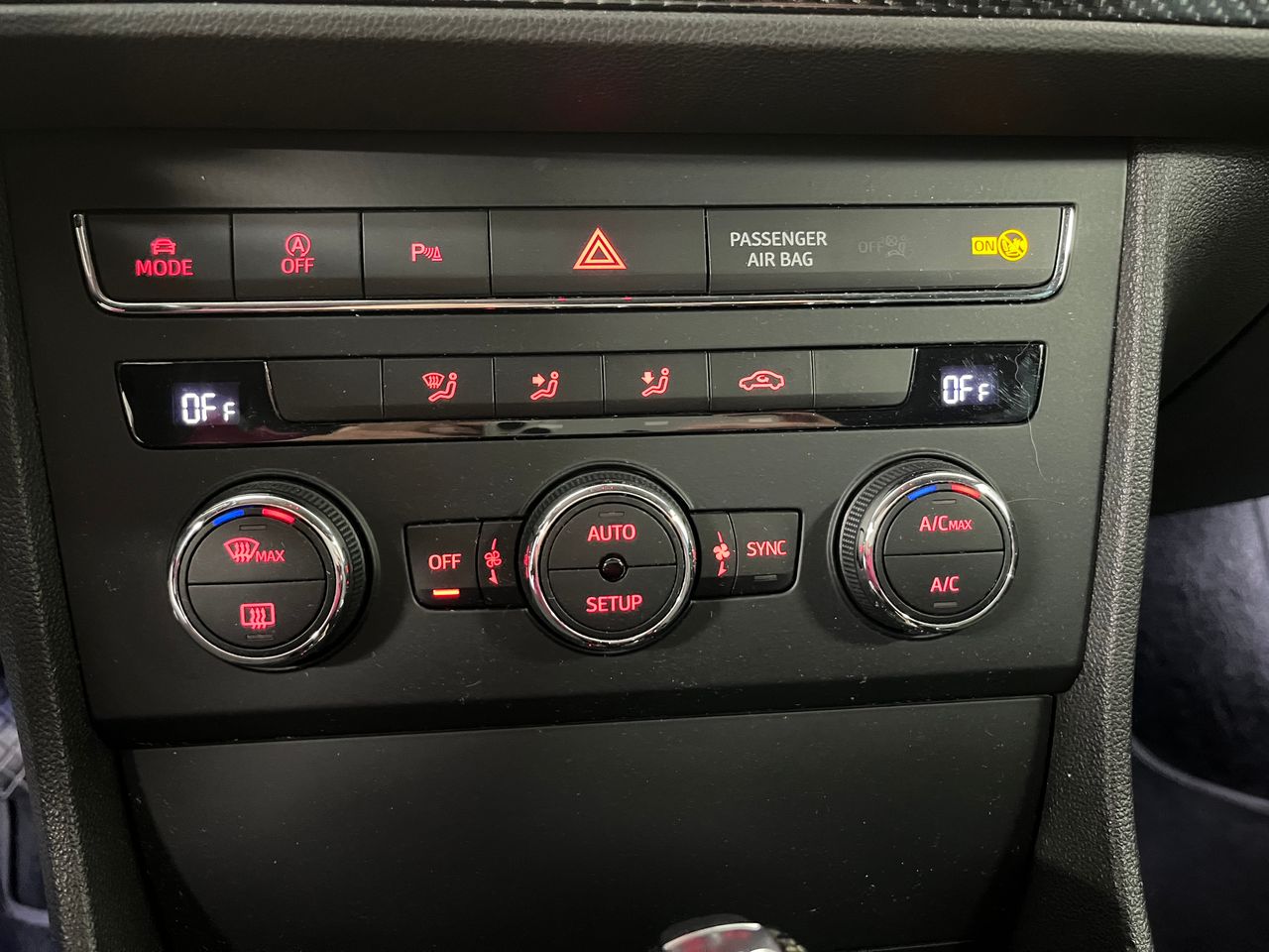 Seat Leon León 2.0 TDI CR 150 CV Start&Stop FR DSG 6 vel. - Foto 18