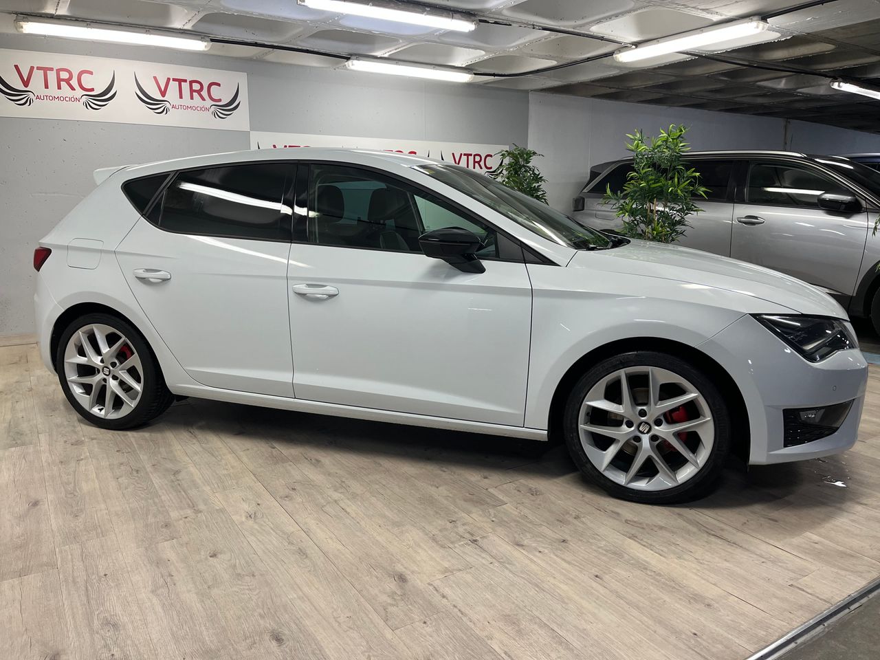 Seat Leon León 2.0 TDI CR 150 CV Start&Stop FR DSG 6 vel. - Foto 3