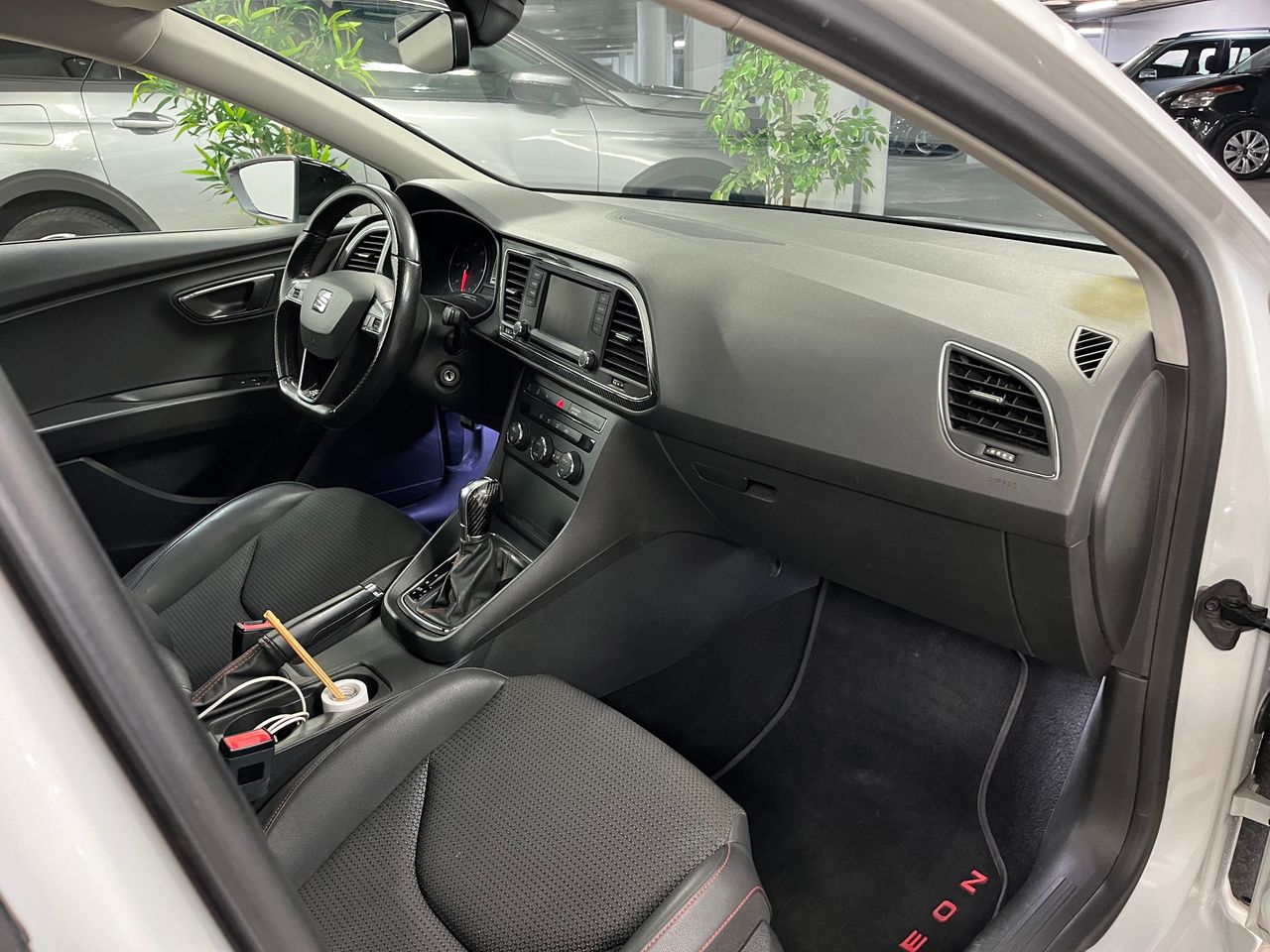 Seat Leon León 2.0 TDI CR 150 CV Start&Stop FR DSG 6 vel. - Foto 4