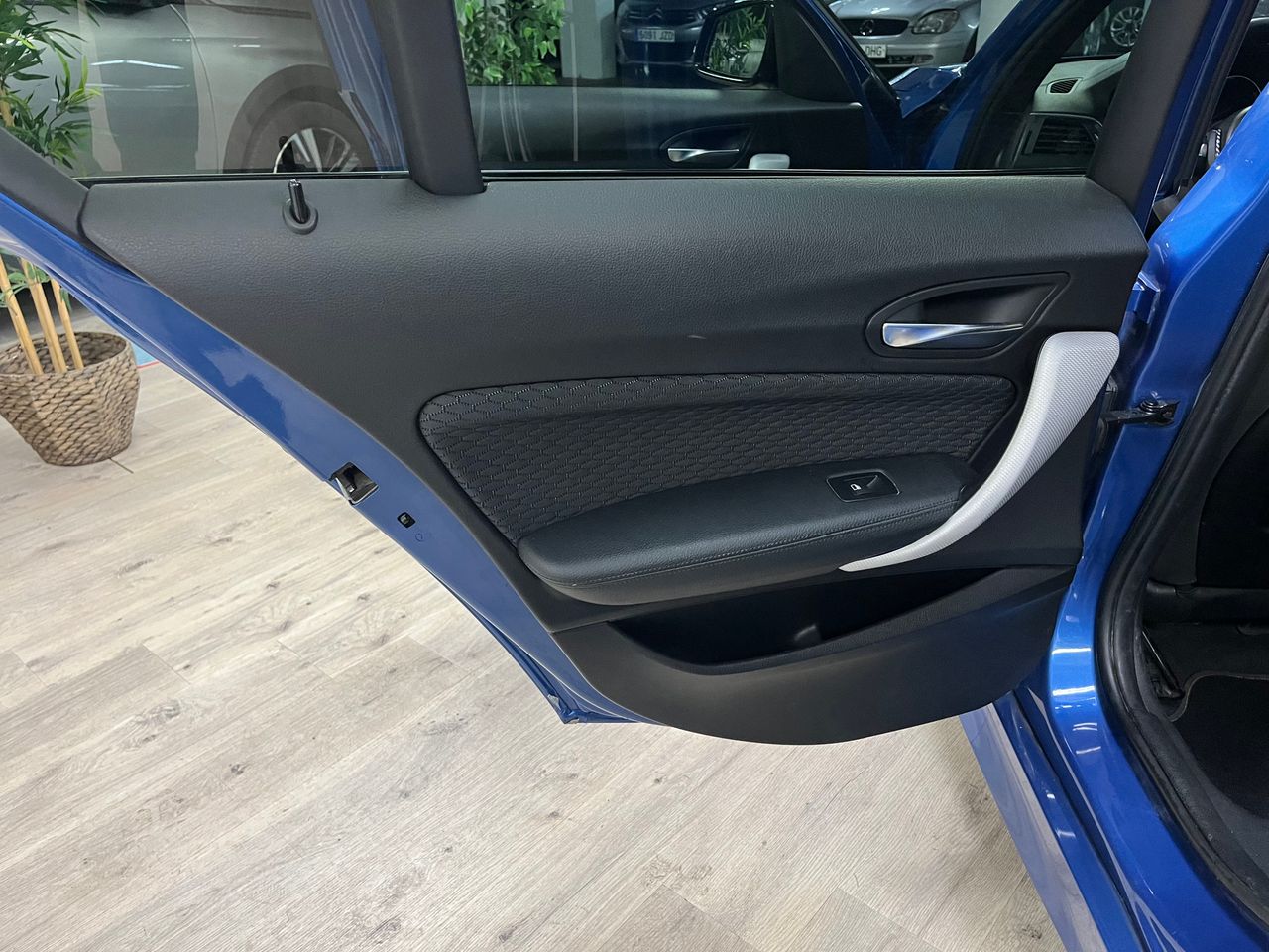BMW Serie 1 118d 5p - Foto 18