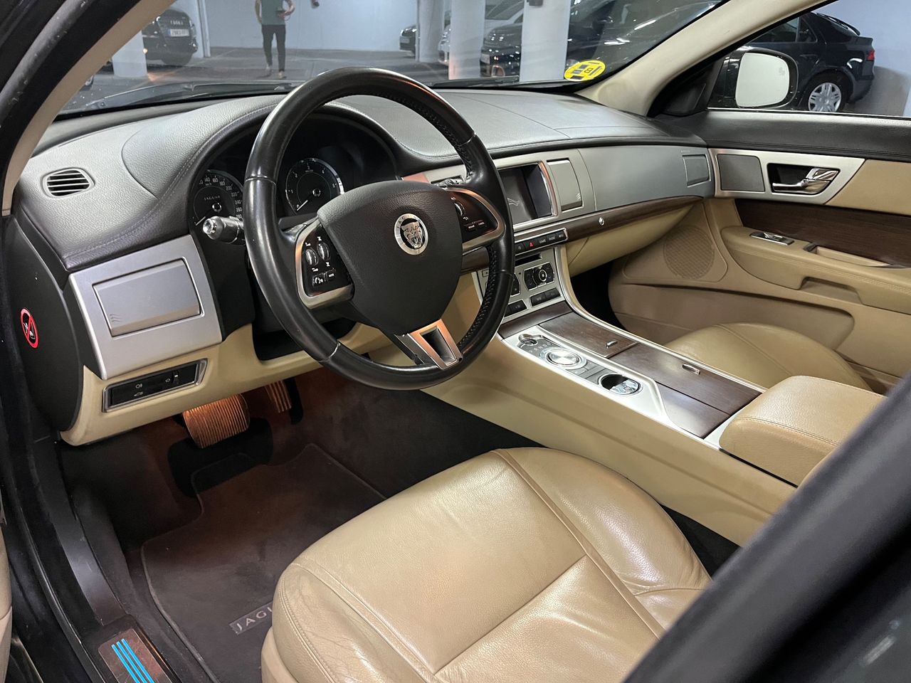 Jaguar XF XF Sportbrake 2.2D Luxury - Foto 15