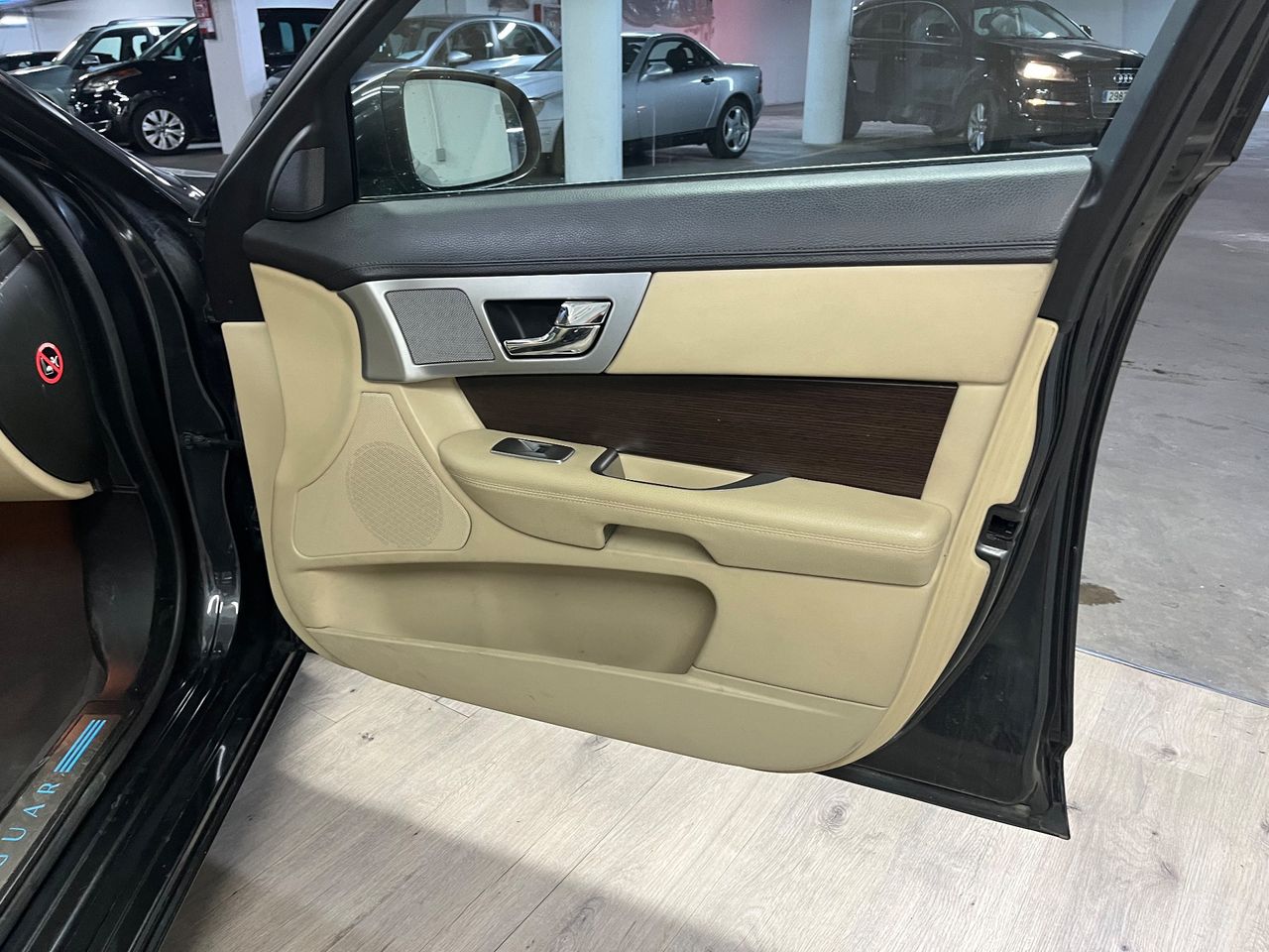 Jaguar XF XF Sportbrake 2.2D Luxury - Foto 8