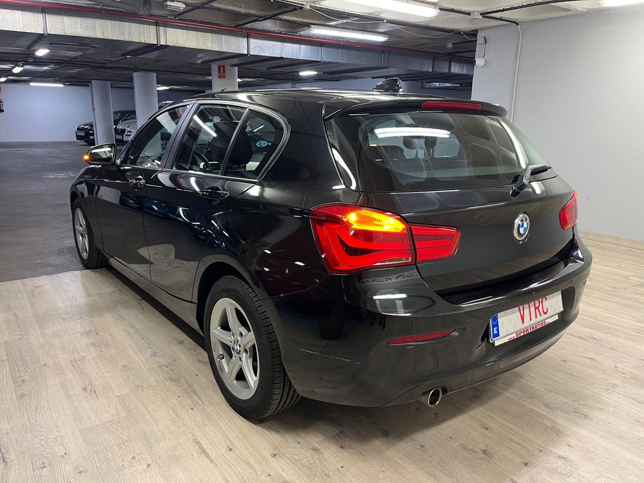 BMW Serie 1 116d 5p - Foto 22