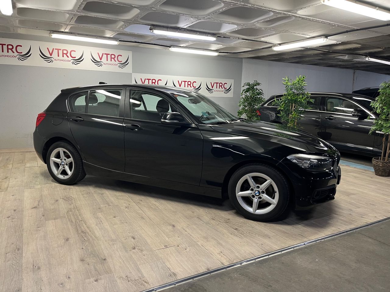 BMW Serie 1 116d 5p - Foto 3