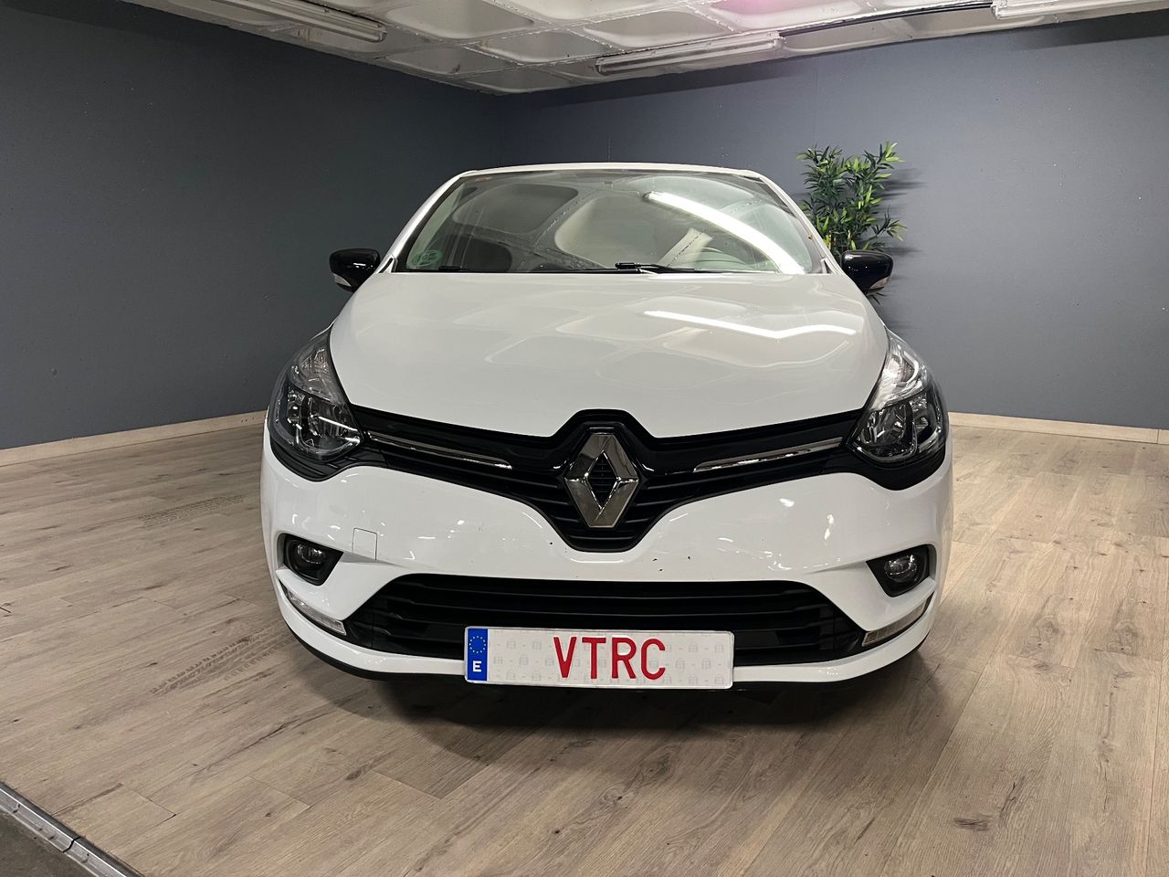 Renault Clio Limited 1.2 16v 55 kW - Foto 8