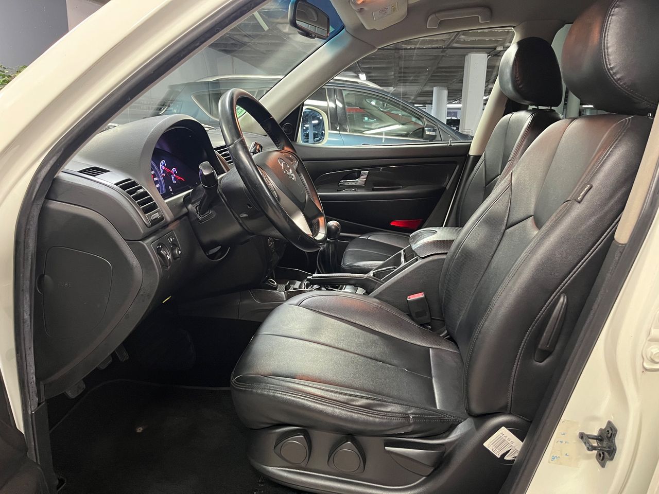 SsangYong Rexton W 200 e-XDi Limited 4x4 - Foto 22