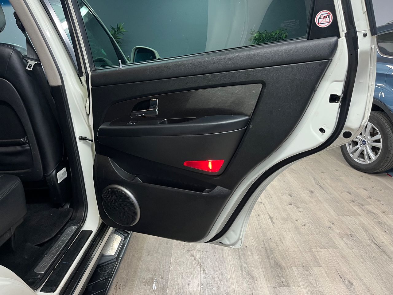 SsangYong Rexton W 200 e-XDi Limited 4x4 - Foto 16