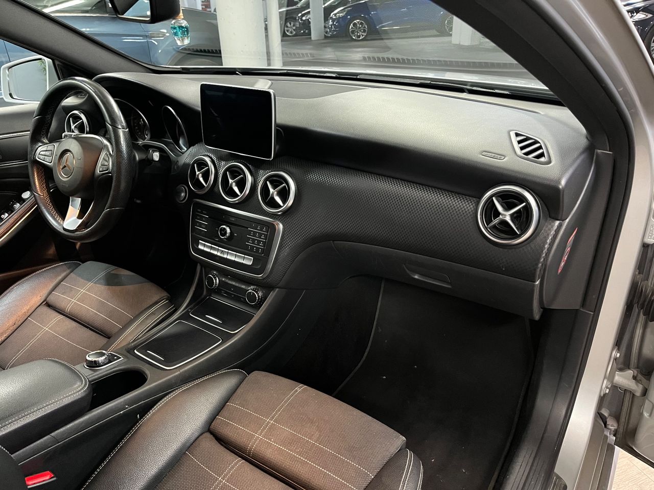 Mercedes Clase A A 200 d 7G-DCT - Foto 6