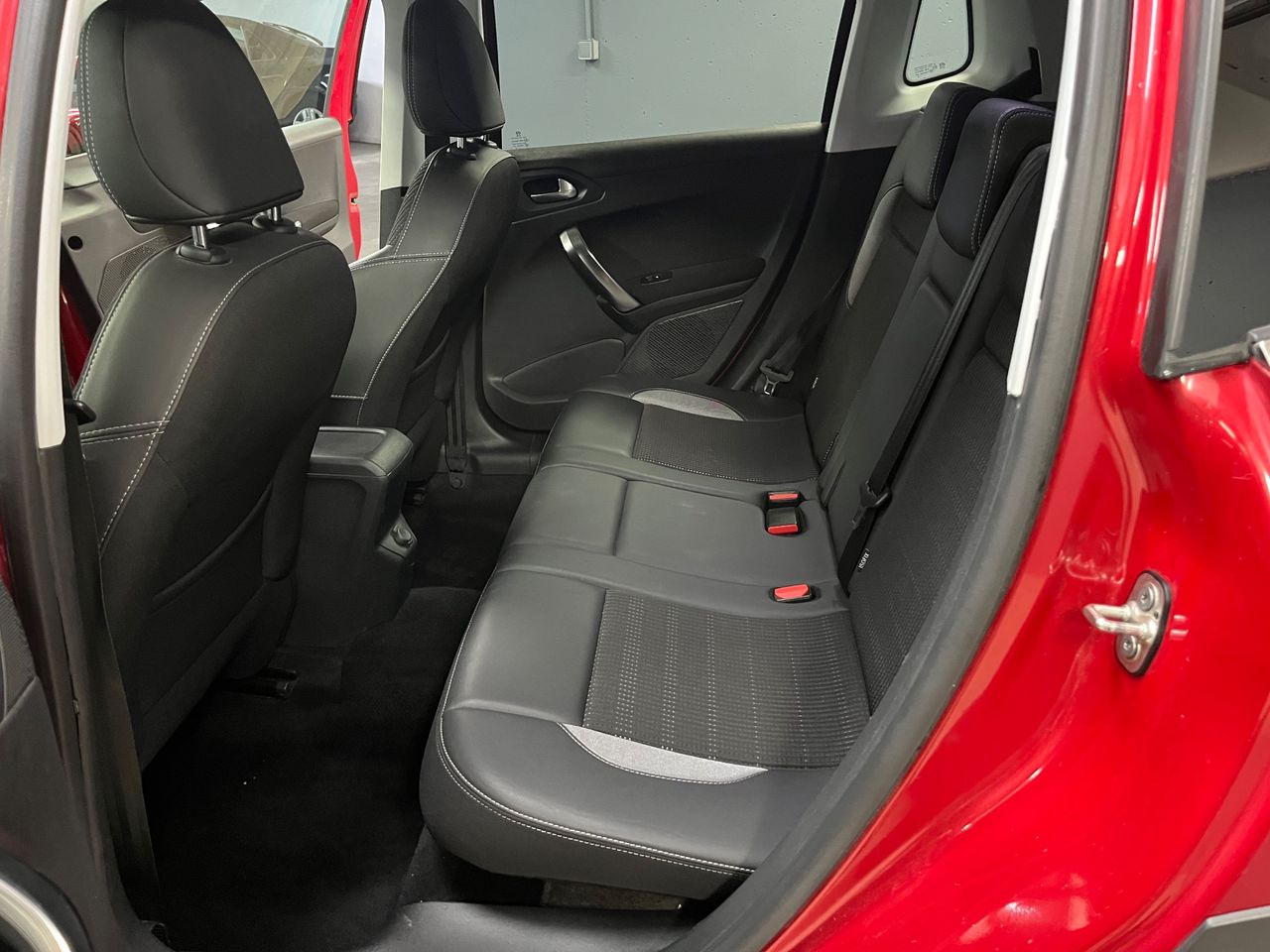 Peugeot 2008 Allure 1.2 PureTech 110 S&S - Foto 11