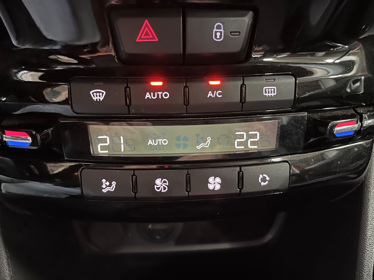Peugeot 2008 Allure 1.2 PureTech 110 S&S - Foto 19