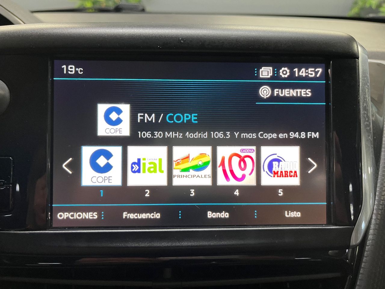 Peugeot 2008 Allure 1.2 PureTech 110 S&S - Foto 20