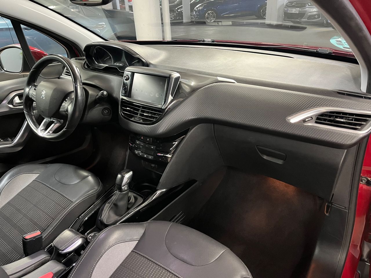 Peugeot 2008 Allure 1.2 PureTech 110 S&S - Foto 6